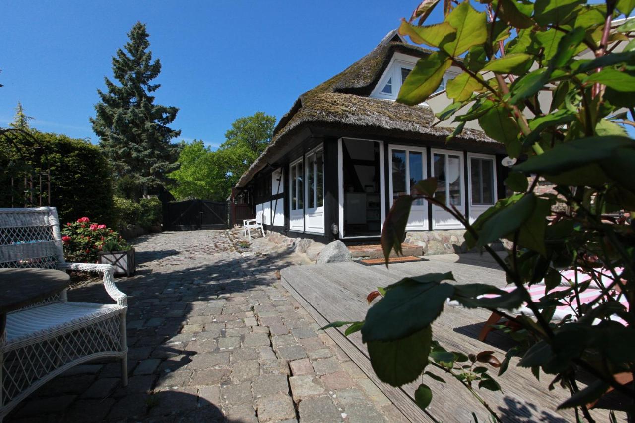 Alte Scheune Ahrenshoop Exterior foto